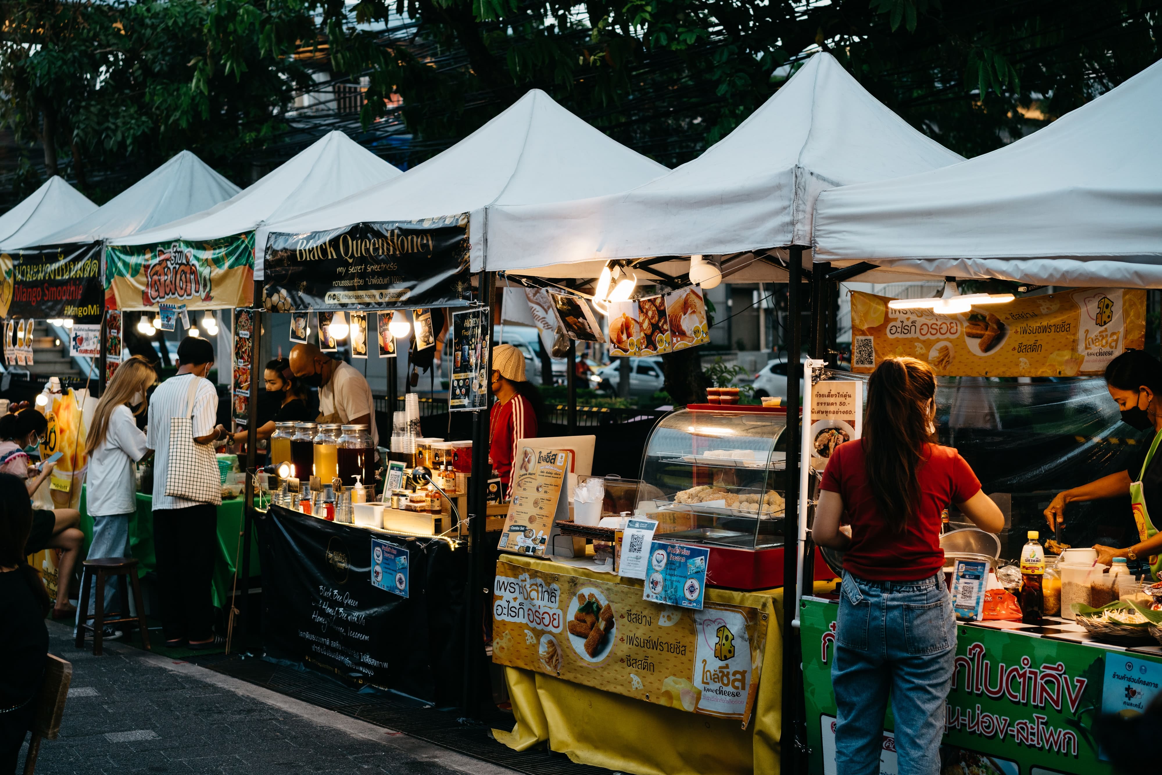 Many different Thai food stands