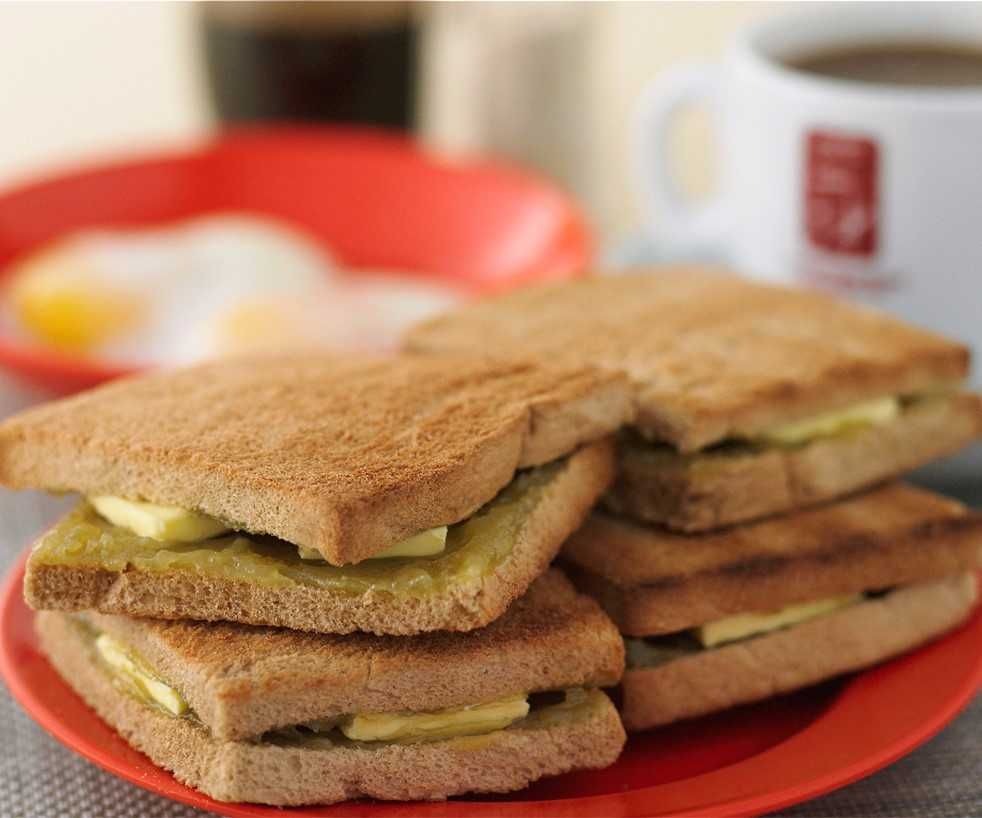 Toasted bread with kaya and butter